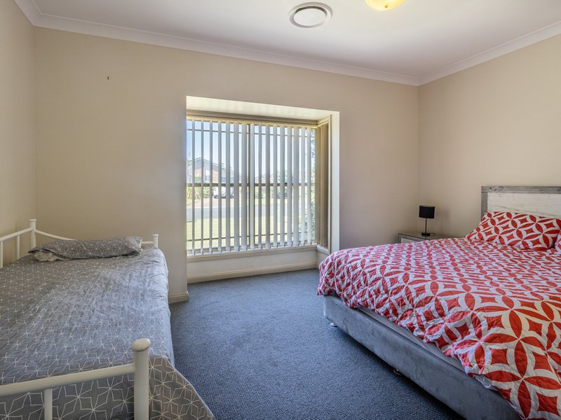 Photo - 17 Cormorant Avenue, Sussex Inlet NSW 2540 - Image 3