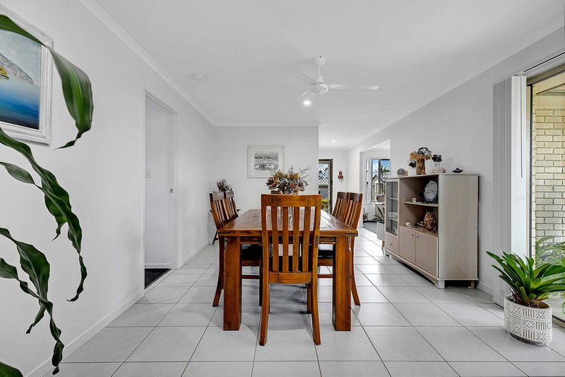 Photo - 17 Cormorant Court, Kawungan QLD 4655 - Image 9