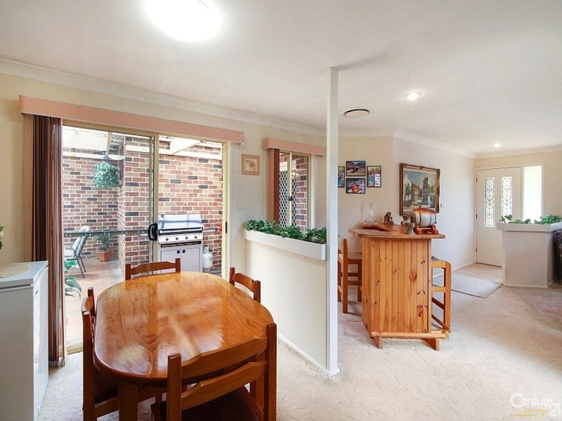 Photo - 1/7 Cotswolds Close, Terrigal NSW 2260 - Image 4