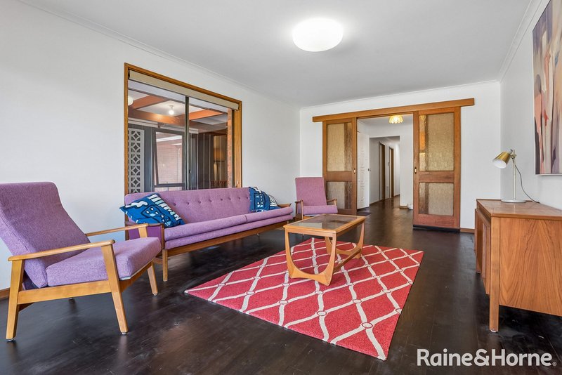 Photo - 17 Coulthard Street, Castlemaine VIC 3450 - Image 3