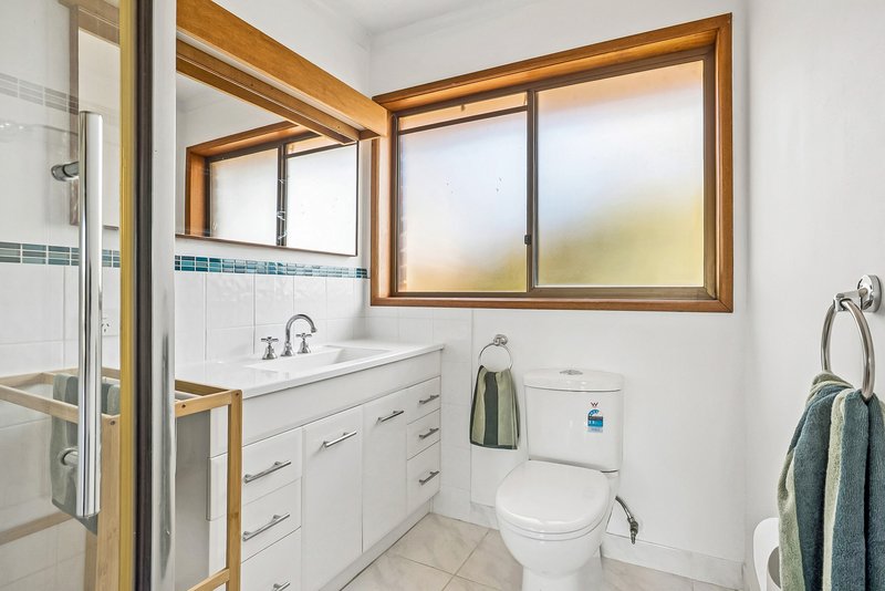 Photo - 17 Coulthard Street, Castlemaine VIC 3450 - Image 14