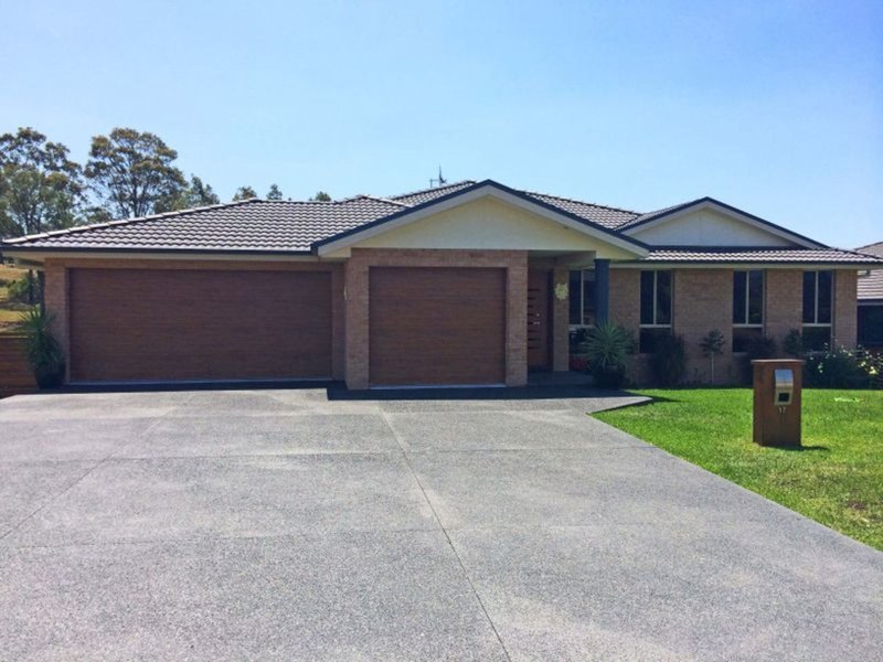 17 Country Club Drive, Wingham NSW 2429