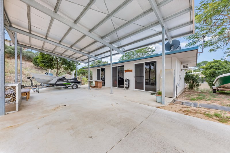 Photo - 17 Cowry Crescent, Dingo Beach QLD 4800 - Image 2