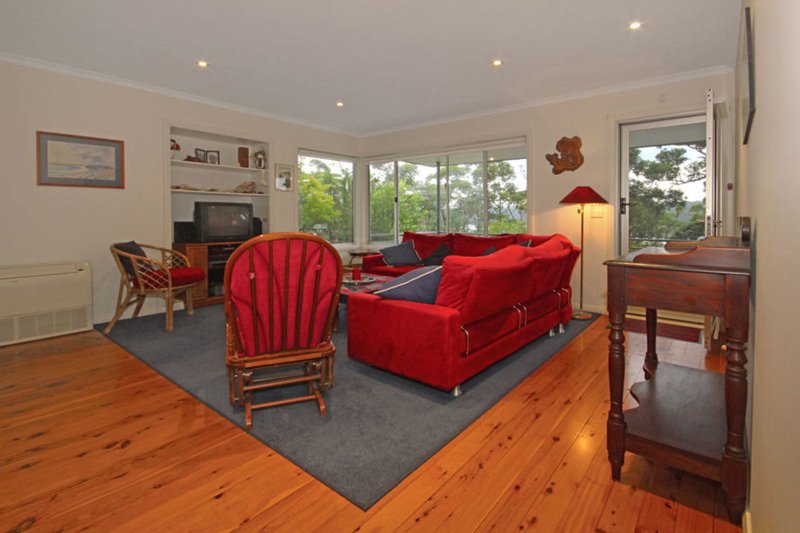 Photo - 17 Crescent Street, Ulladulla NSW 2539 - Image 2