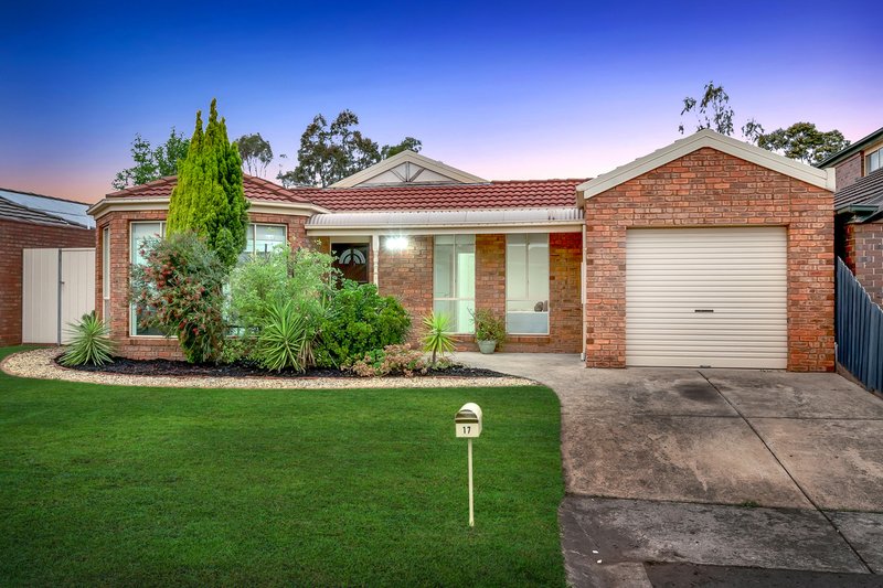 17 Creswick Court, Roxburgh Park VIC 3064