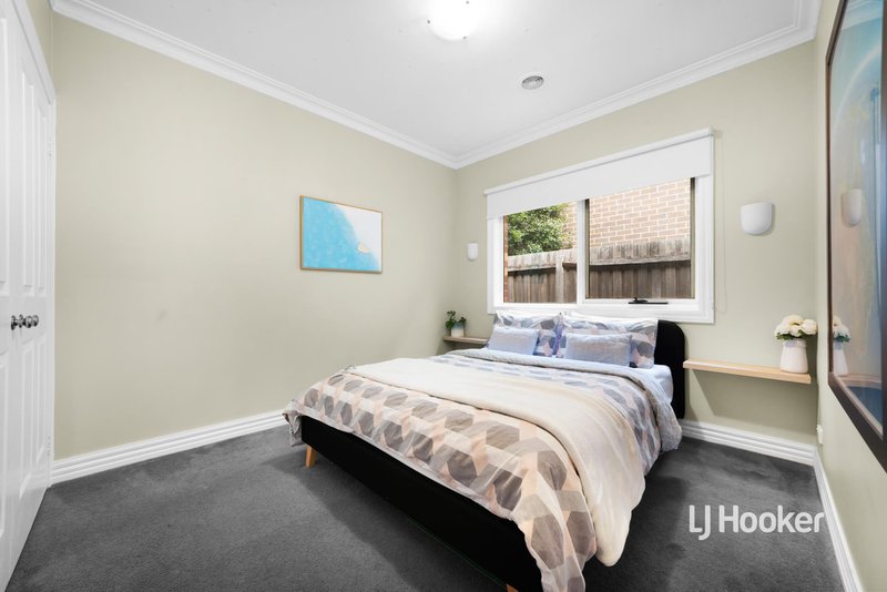 Photo - 17 Creswick Drive, Point Cook VIC 3030 - Image 15