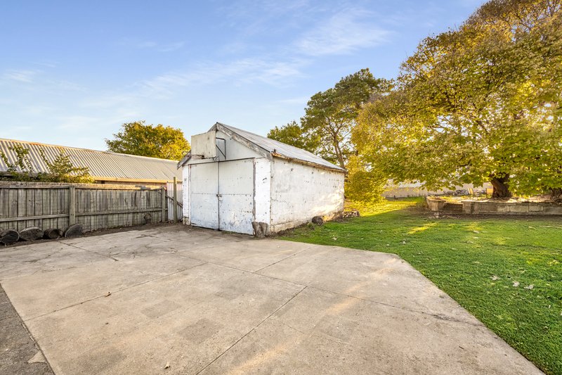 Photo - 17 Crouch Street North, Mount Gambier SA 5290 - Image 10