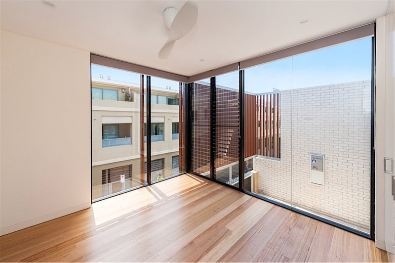 Photo - 17 Crown Street, Glebe NSW 2037 - Image 7