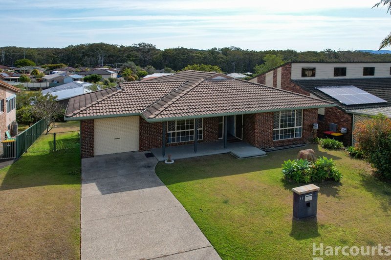 Photo - 17 Crystal Place, South West Rocks NSW 2431 - Image 2