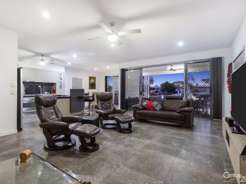 Photo - 17 Culbara Street, Mooloolaba QLD 4557 - Image 2