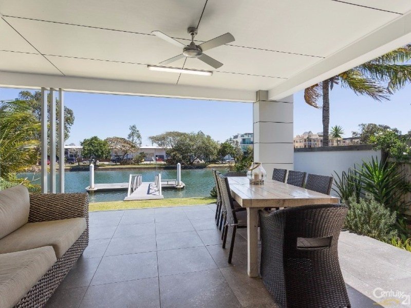 Photo - 17 Culbara Street, Mooloolaba QLD 4557 - Image 9