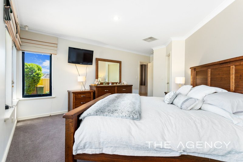 Photo - 17 Cupello Drive, Swan View WA 6056 - Image 9