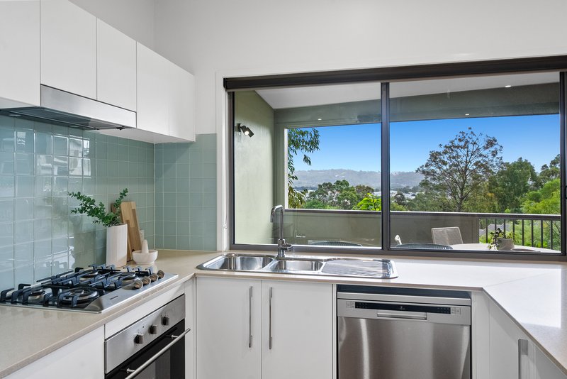 Photo - 17 Currumbin Chase, Currumbin QLD 4223 - Image 6