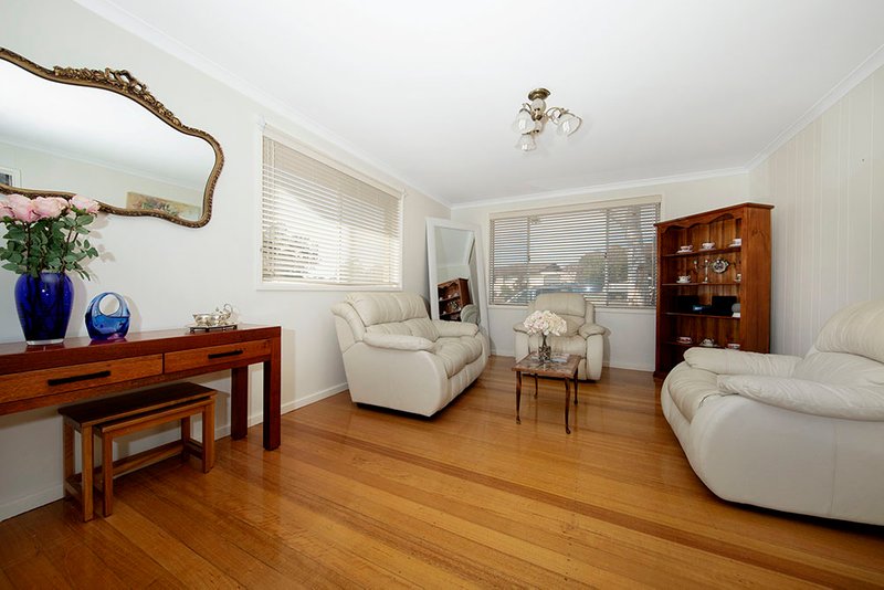 Photo - 17 Cussen Street, Higgins ACT 2615 - Image 2