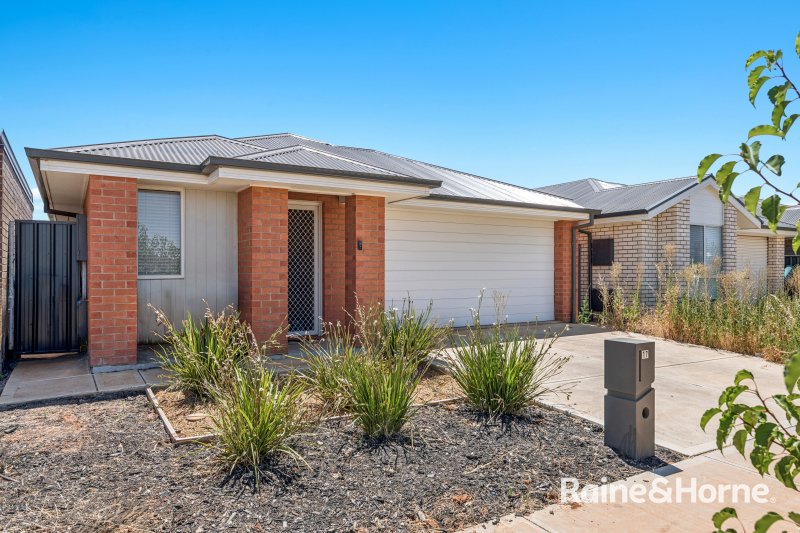Photo - 17 Cyclops Street, Munno Para SA 5115 - Image 2