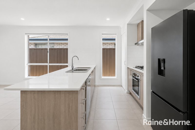 Photo - 17 Cyclops Street, Munno Para SA 5115 - Image 5