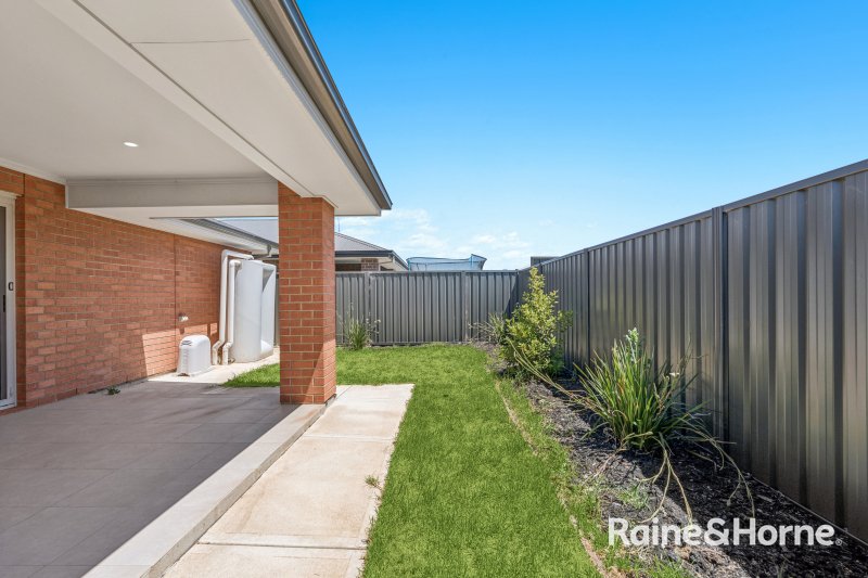 Photo - 17 Cyclops Street, Munno Para SA 5115 - Image 12
