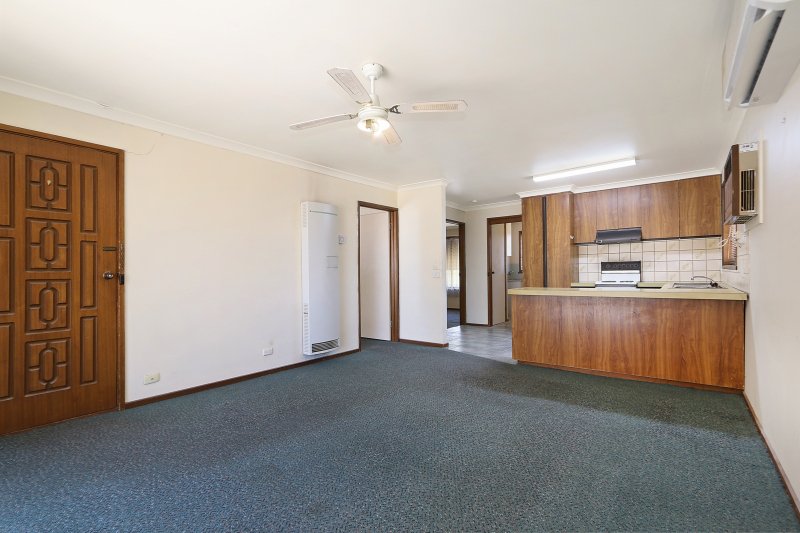 Photo - 1/7 Cyrilla Court, West Wodonga VIC 3690 - Image 2