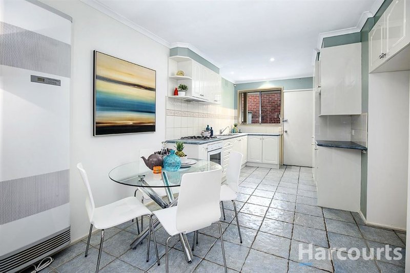 Photo - 1/7 Daffodil Road, Boronia VIC 3155 - Image 4