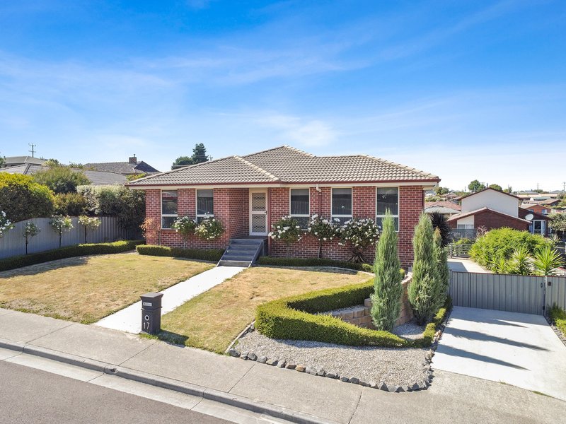 Photo - 17 Dafnis Drive, Newnham TAS 7248 - Image 2