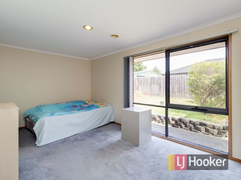 Photo - 17 Dairyfarm Terrace, Hampton Park VIC 3976 - Image 11