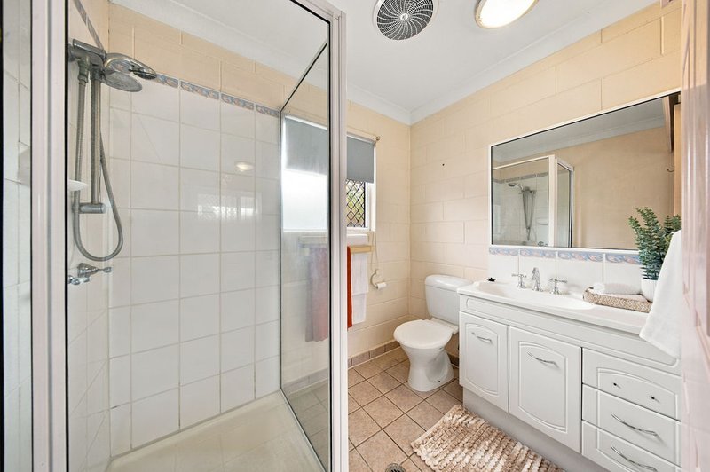 Photo - 17 Dalkeith Crescent, Mount Louisa QLD 4814 - Image 24