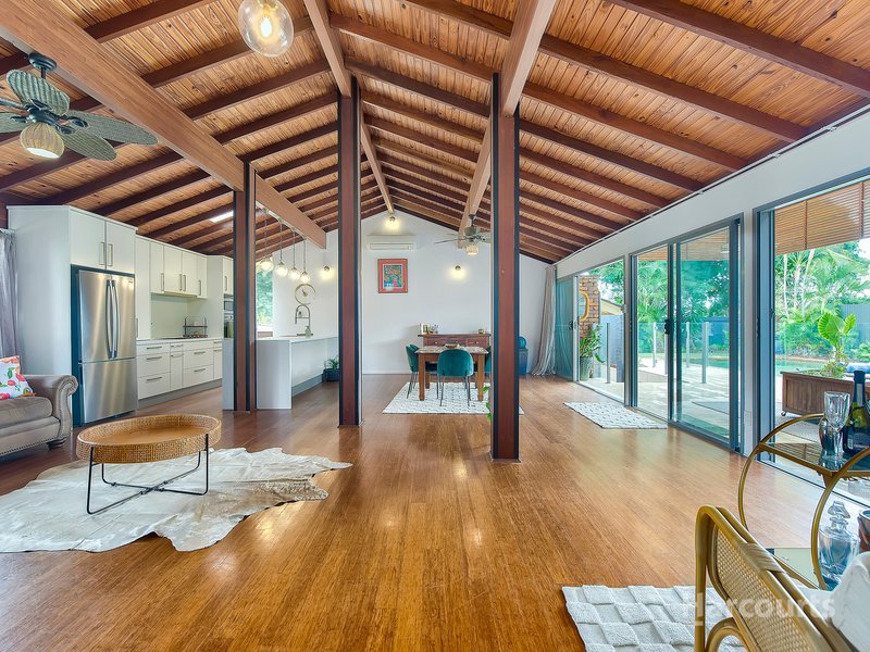 Photo - 17 Dalwood Street, Carseldine QLD 4034 - Image 2