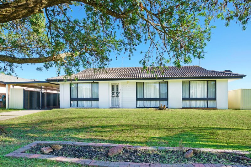 1/7 Dampier Avenue, Werrington County NSW 2747