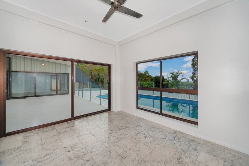 Photo - 17 Darkin Close, Smithfield QLD 4878 - Image 12