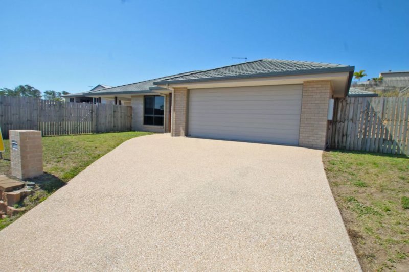 17 Dartmouth Close, Clinton QLD 4680