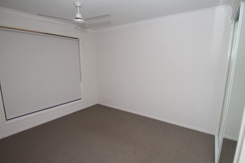 Photo - 17 Dartmouth Close, Clinton QLD 4680 - Image 10