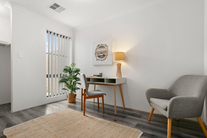 Photo - 17 Dasilva Place, Coogee WA 6166 - Image 14