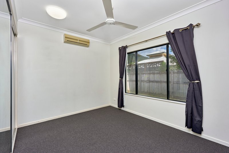 Photo - 17 Davidson Close, Redlynch QLD 4870 - Image 11