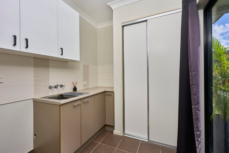 Photo - 17 Davidson Close, Redlynch QLD 4870 - Image 12