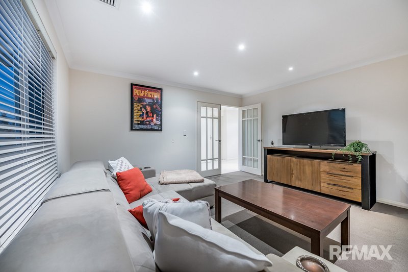 Photo - 17 Daytona Drive, Iluka WA 6028 - Image 4