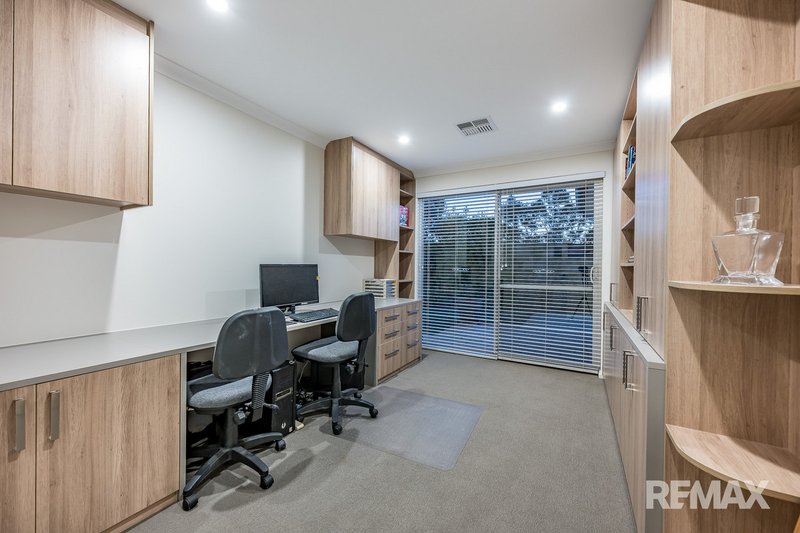 Photo - 17 Daytona Drive, Iluka WA 6028 - Image 5
