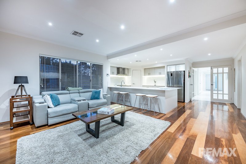 Photo - 17 Daytona Drive, Iluka WA 6028 - Image 11