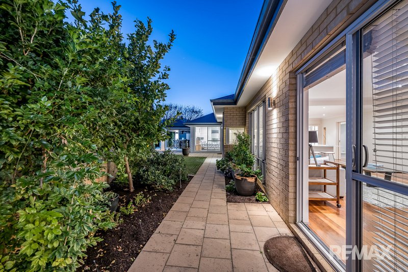 Photo - 17 Daytona Drive, Iluka WA 6028 - Image 16