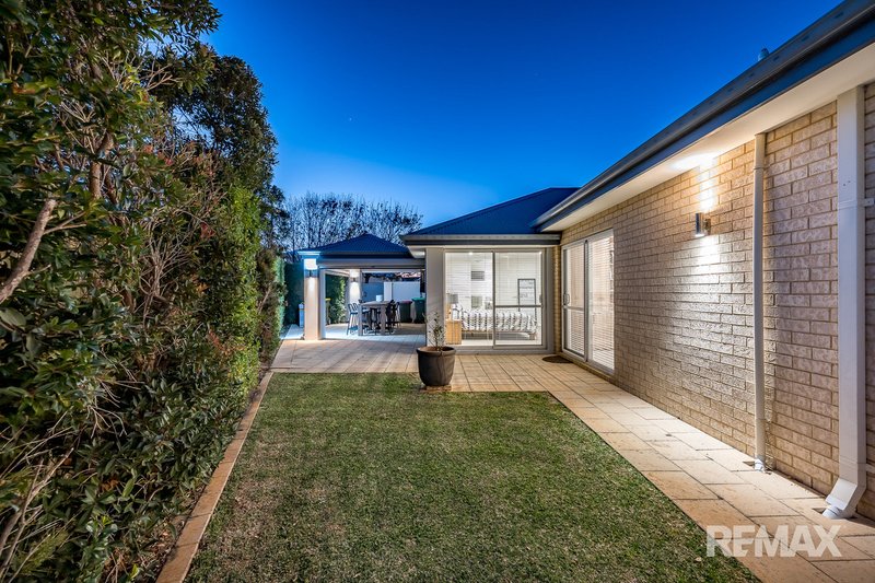 Photo - 17 Daytona Drive, Iluka WA 6028 - Image 17