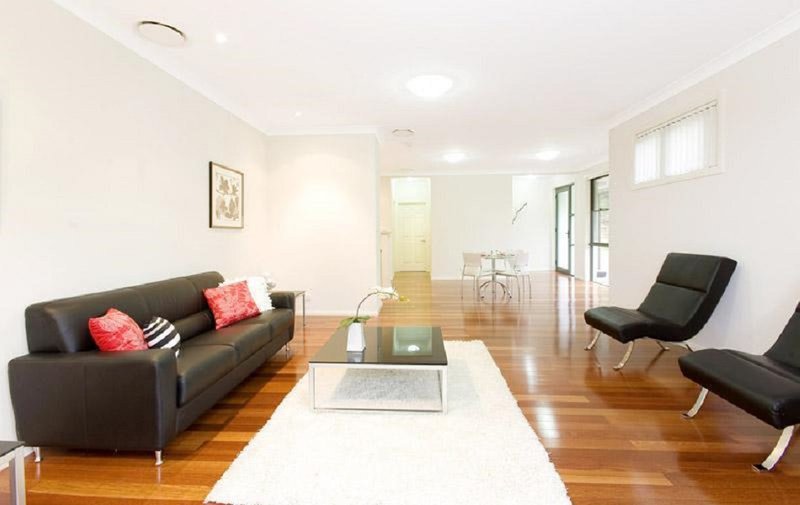 Photo - 17 De Burgh Road, Killara NSW 2071 - Image 3