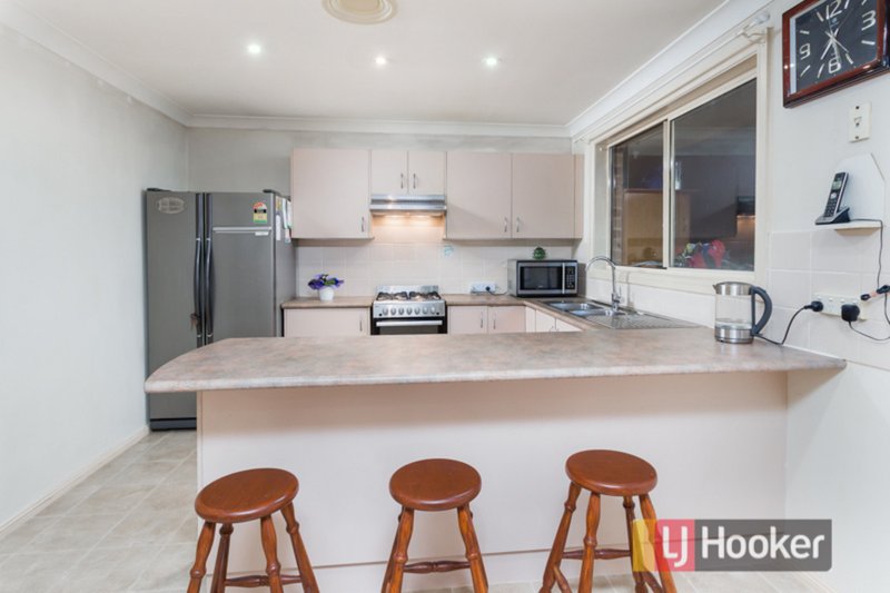 Photo - 17 De Castella Drive, Blacktown NSW 2148 - Image 5