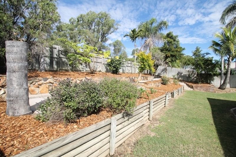 Photo - 17 Deborah Street, Glen Eden QLD 4680 - Image 13