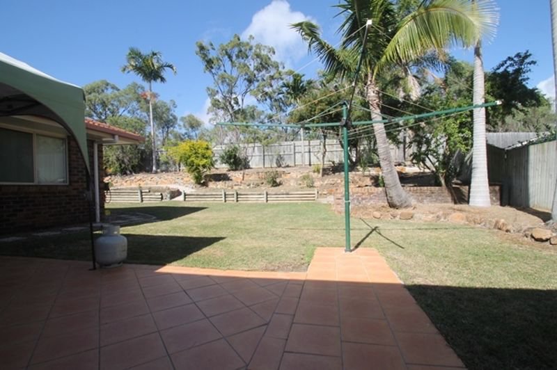 Photo - 17 Deborah Street, Glen Eden QLD 4680 - Image 15