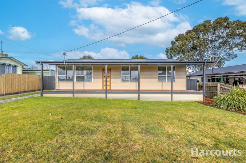 Photo - 17 Delburn Street, Newborough VIC 3825 - Image 2