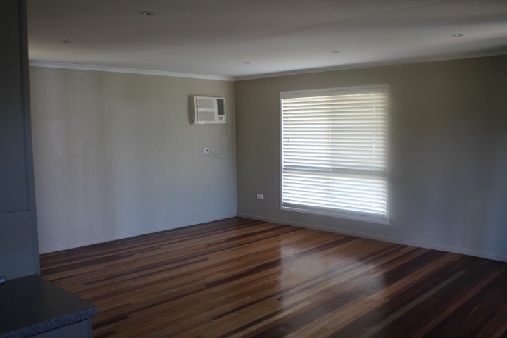 Photo - 17 Denison Street, Nebo QLD 4742 - Image 3