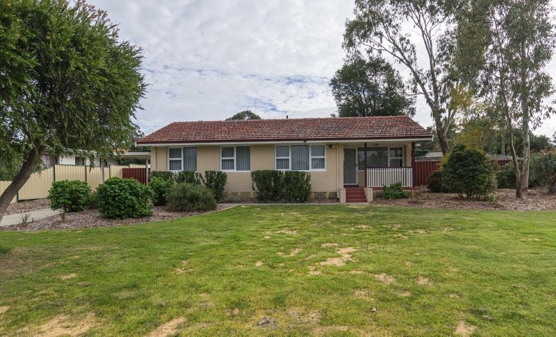 17 Denston Way, Girrawheen WA 6064