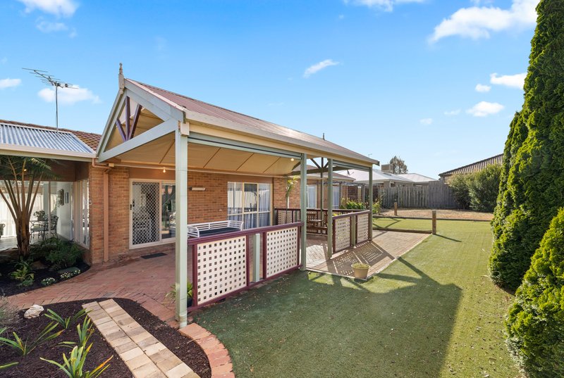 Photo - 17 Dequin Court, Werribee VIC 3030 - Image 23