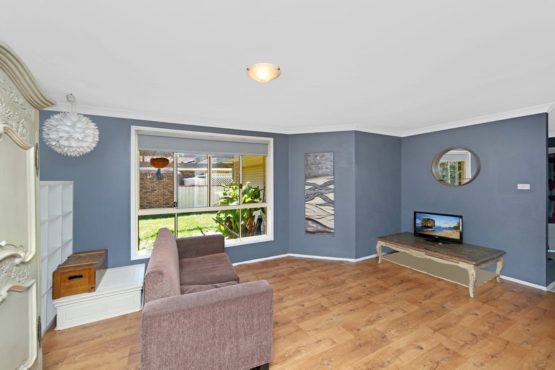 Photo - 17 Derwent Drive, Lake Haven NSW 2263 - Image 3