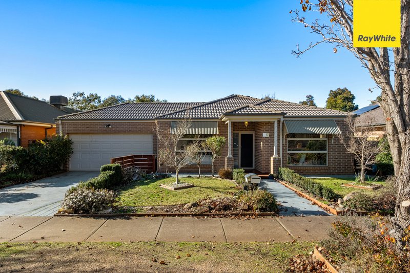Photo - 17 Desert Gum Way, Brookfield VIC 3338 - Image 1