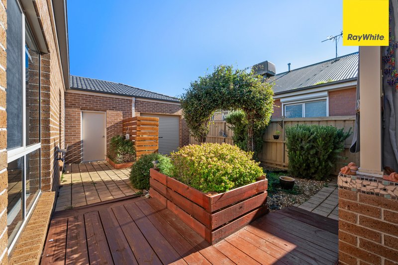 Photo - 17 Desert Gum Way, Brookfield VIC 3338 - Image 15